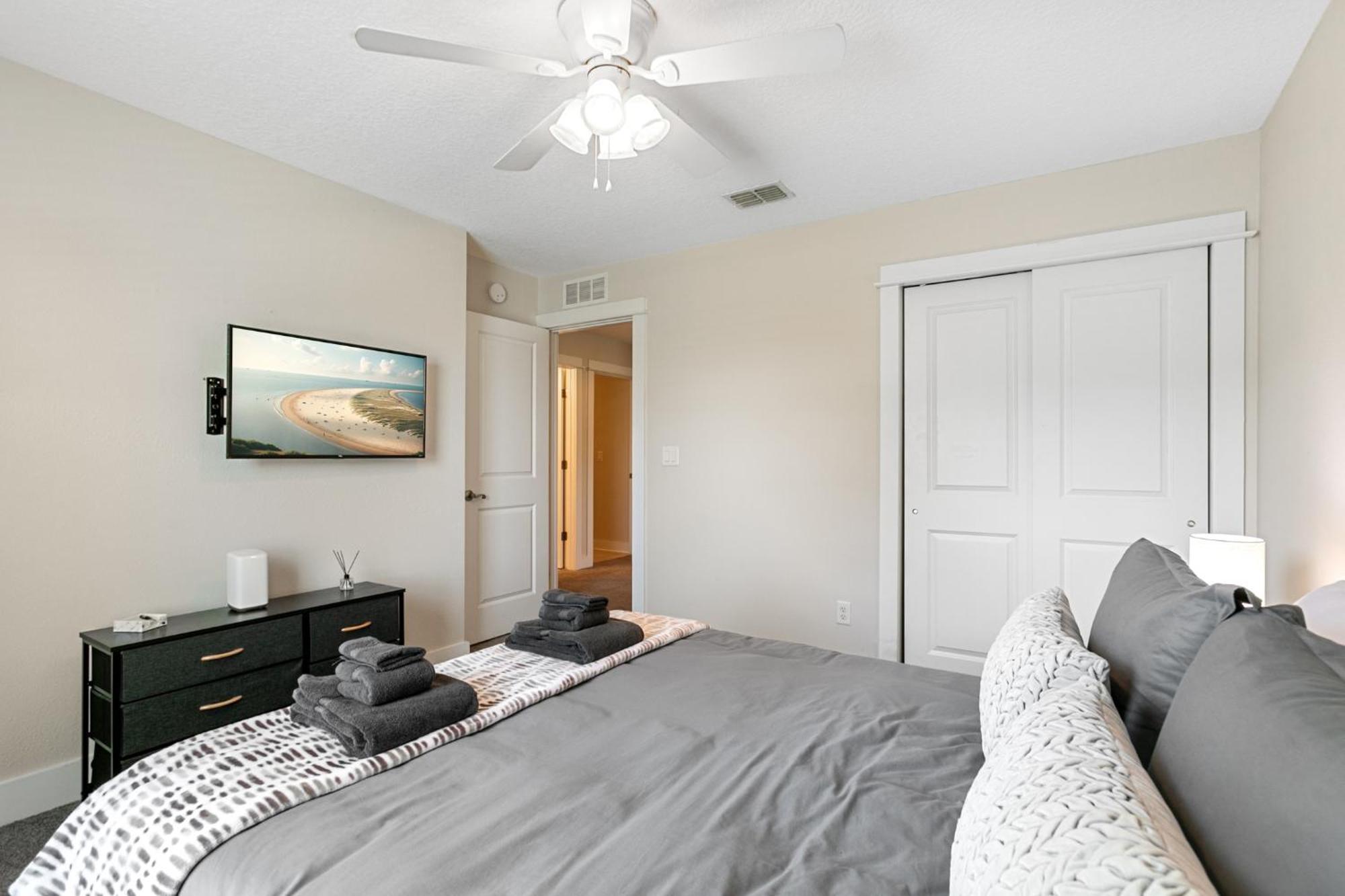 הוילה ג'קסונוויל ביץ' 3 Minutes To Beach, 9 Minutes To Mayo Clinic, King Bed, Sleeps 8 מראה חיצוני תמונה